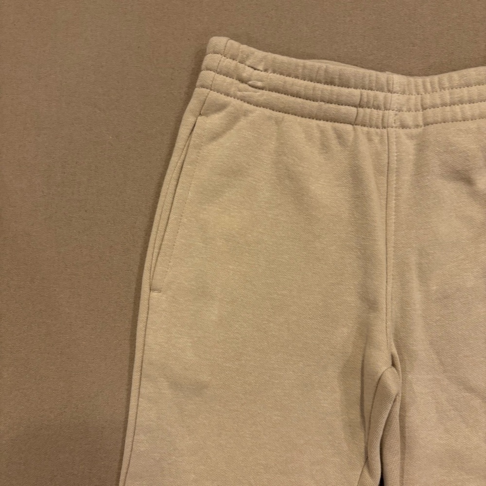 Champion Boy’s Heritage Graphic Joggers/Sweatpants Khaki/Tan With Logo Size 6 - Picture 4 of 10